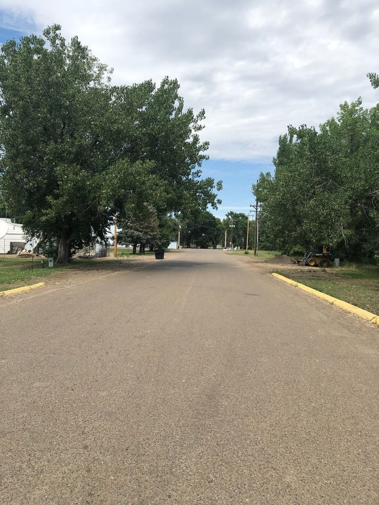 Casitas Del Rio: 1217 W Bell St, Glendive, MT 59330